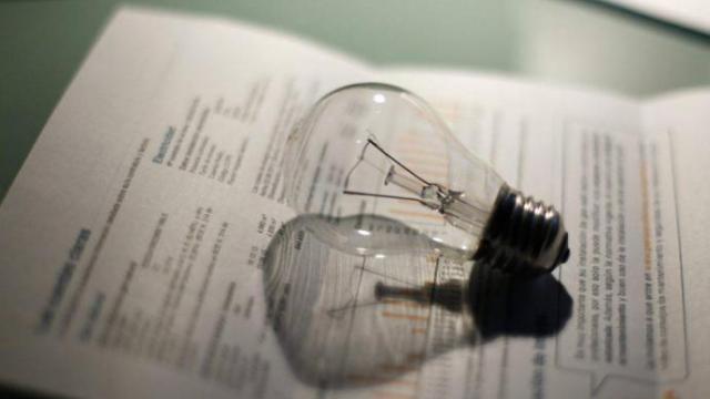 El precio de la luz alcanza este lunes un nuevo máximo histórico