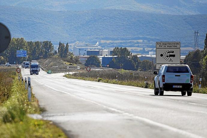 Carretera de Berantevilla que acogerá las futuras obras. Foto: Jorge Muñoz