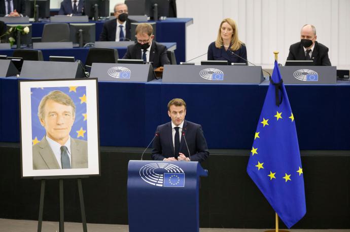 Emmanuel Macron durante su intervención ante el pleno del Parlamento europeo