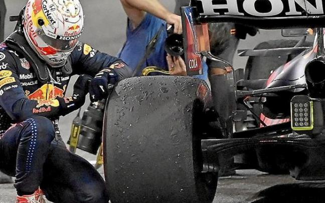 Verstappen, tras ganar. Foto: Afp Verstappen, tras ganar. Foto: Afp