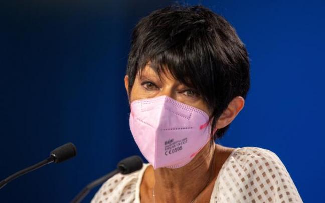 La portavoz de EH Bildu, ayer jueves en rueda de prensa en el Parlamento Vasco. La portavoz de EH Bildu, ayer jueves en rueda de prensa en el Parlamento Vasco.