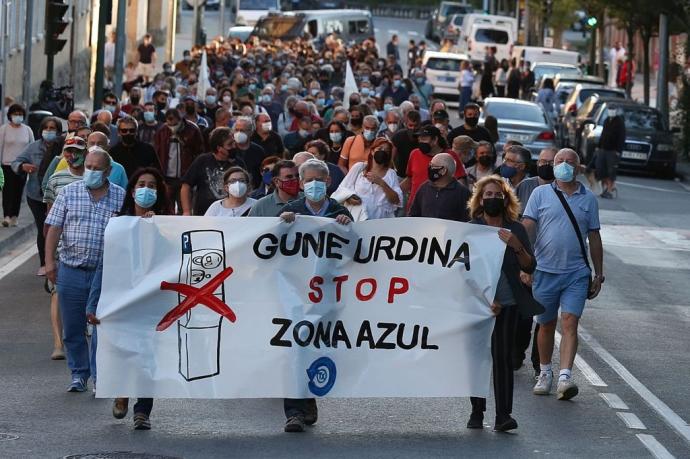 Manifestación de la Txantrea, en agosto, contra la zona azul en el barrio.