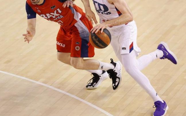 Rafa Martínez defiende a Zoran Dragic