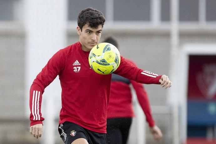 Manu Sánchez, en un entrenamiento en Tajonar.