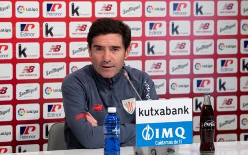 El técnico del Athletic durante la rueda de prensa previa al encuentro contra el Betis.