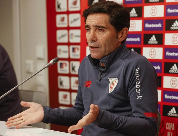 Marcelino García Toral gesticula durante la rueda de prensa previa al partido de Copa ante el Valencia.