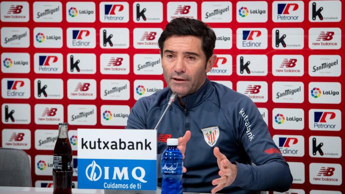 Marcelino durante la rueda de prensa.