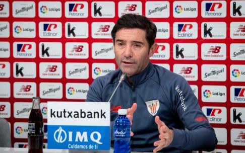 Marcelino durante la rueda de prensa.