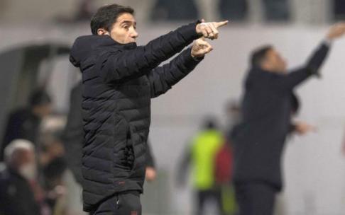 Marcelino, de nuevo en el banquillo tras superar el covid, destacó la aportación de los jugadores menos habituales.