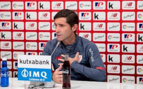 Marcelino responde a los periodistas antes del partido del Athletic ante el Valencia en Mestalla Marcelino responde a los periodistas antes del partido del Athletic ante el Valencia en Mestalla
