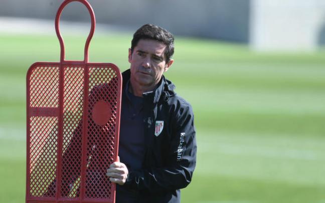Marcelino García Toral durante la sesión de entrenamiento en Lezama.