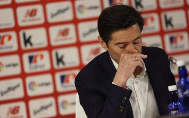 Marcelino, emocionado, en la rueda de prensa de despedida del Athletic Marcelino, emocionado, en la rueda de prensa de despedida del Athletic