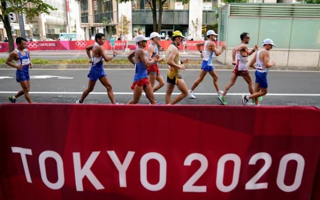 Un momento de la prueba de 50 kilómetros marcha de los Juegos Olímpicos de Tokyo 2020.