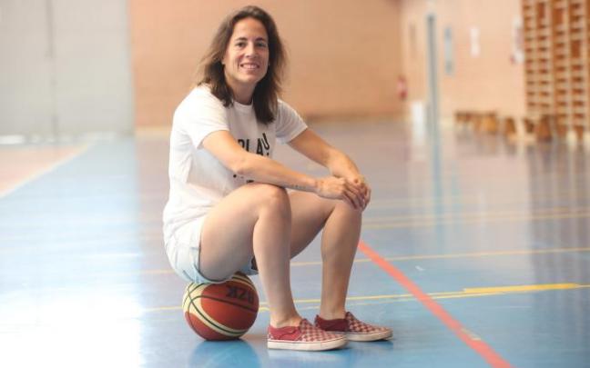 María Asurmendi, este jueves en el polideportivo de Larraona.