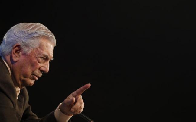El nombre de Vargas Llosa también se vinculó a los "papeles de Panamá" en 2016