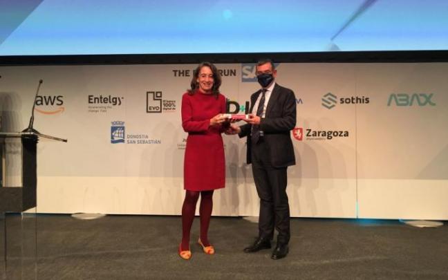 La concejala de Impulso Económico, Marisol Garmendia, recibe el premio en Madrid. La concejala de Impulso Económico, Marisol Garmendia, recibe el premio en Madrid.