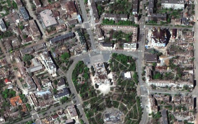 Vista aérea del centro de la devastada ciudad de Mariupol Vista aérea del centro de la devastada ciudad de Mariupol