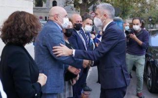 El ministro de Interior, Fernando Grande Marlaska, a su llegada al Memorial de Víctimas de Gasteiz