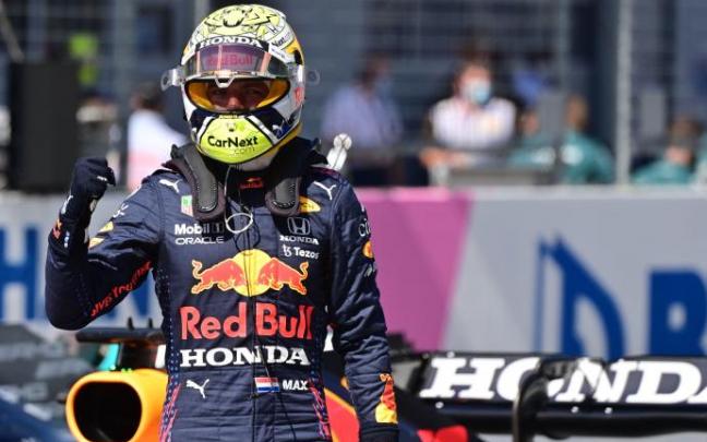 Max Verstappen celebra su 'pole position' en el circuito Red Bull Ring austriaco