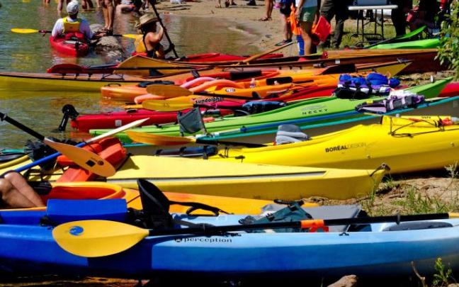 Remar por ríos, mares o pantanos ofrece la posibilidad de disfrutar de unos recorridos que asombran en cuanto a variedad y espectacularidad. Foto: Pixabay Remar por ríos, mares o pantanos ofrece la posibilidad de disfrutar de unos recorridos que asombran en cuanto a variedad y espectacularidad. Foto: Pixabay