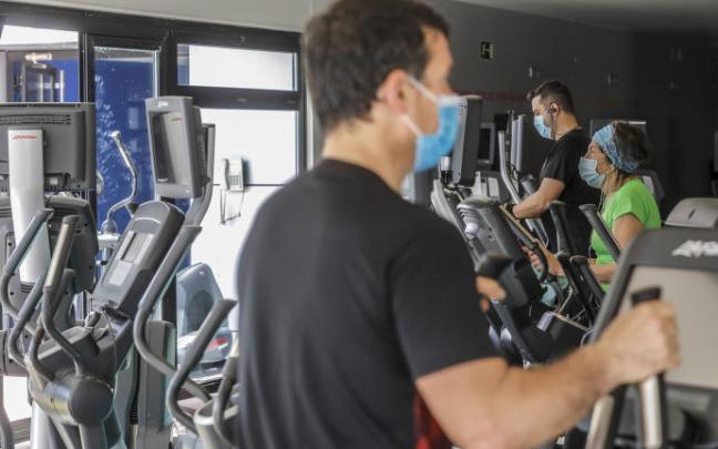 Sagardui no es partidaria de levantar la obligatoriedad de la mascarilla en interiores con una media de 800 contagios diarios Sagardui no es partidaria de levantar la obligatoriedad de la mascarilla en interiores con una media de 800 contagios diarios