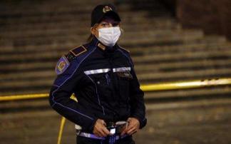 Imagen de archivo de una agente de Policía de Italia. Imagen de archivo de una agente de Policía de Italia.
