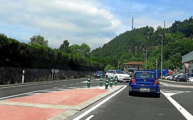 Isletas que se han acondicionado para calmar el tráfico. Isletas que se han acondicionado para calmar el tráfico.