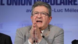 Jean-Luc Mélenchon pide no dar "ni un solo voto" a Le Pen.