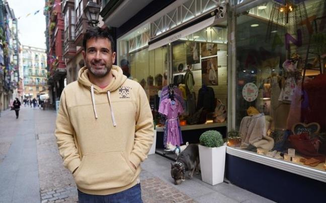 Daniel, en el exterior de Meltxora.