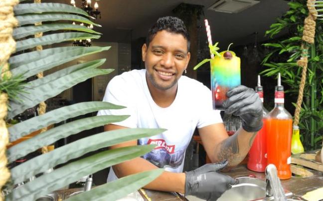 El cóctel del bar Medikopa. El cóctel del bar Medikopa.