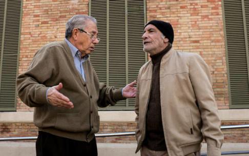 Menganito hablando con Fulanito.