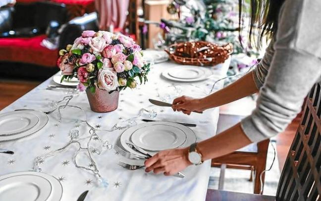 Queda pocos días para el maratón de cenas y comidas navideñas. Foto: Pixabay