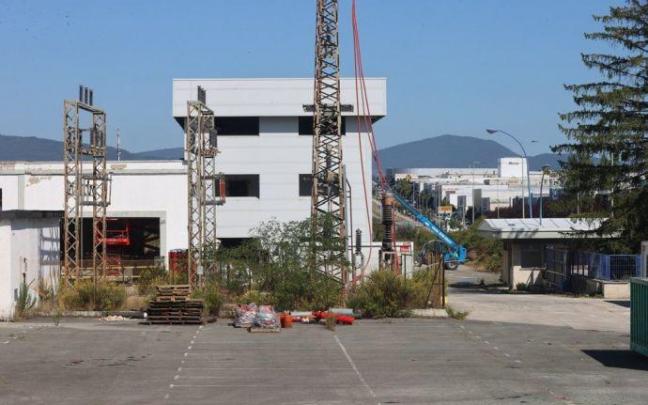 Las instalaciones de la antigua Mepamsa, ya derribadas, contenían amianto en sus tejados de uralita. Las instalaciones de la antigua Mepamsa, ya derribadas, contenían amianto en sus tejados de uralita.