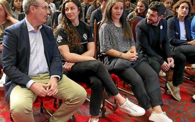 Markel Olano, Alba Menéndez, Nerea Eizagirre, Harkaitz Millán y Natalia Arroyo.