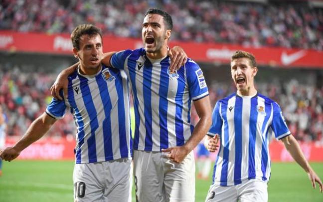 Mikel Merino celebra su gol en el Nuevo Los Cármenes con Oyarzabal y Aihen. Mikel Merino celebra su gol en el Nuevo Los Cármenes con Oyarzabal y Aihen.