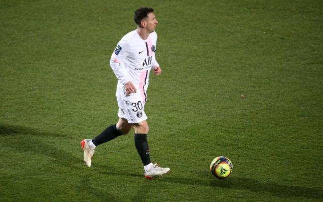Messi ha dado positivo en el test realizado por el PSG a la vuelta de las vacaciones de Navidad Messi ha dado positivo en el test realizado por el PSG a la vuelta de las vacaciones de Navidad