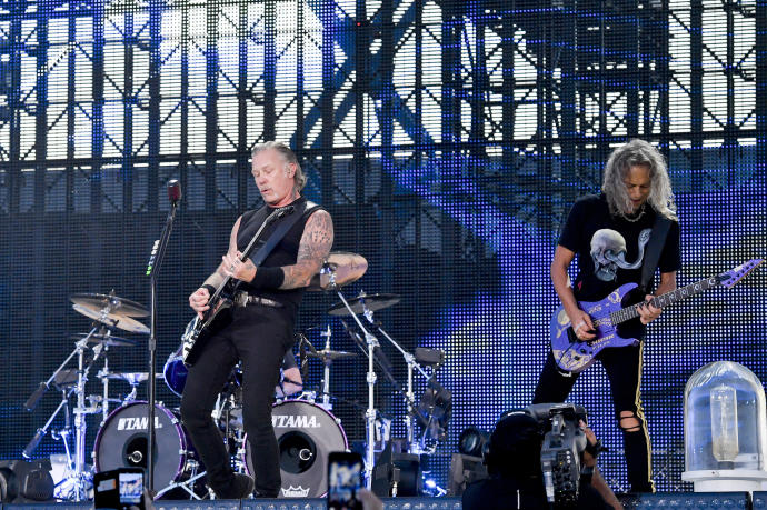 Metallica durante uno de sus conciertos.