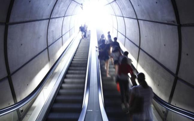 Usuarios de metro Bilbao.