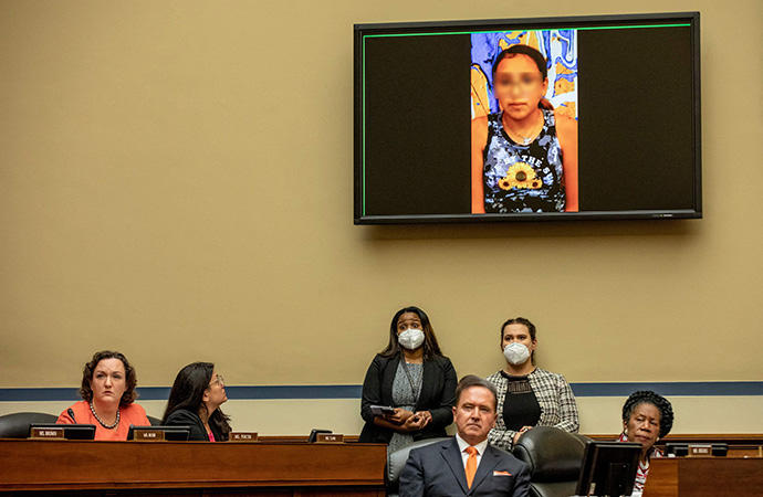 Miah Cerrillo interviene ante el Congreso por videoconferencia.