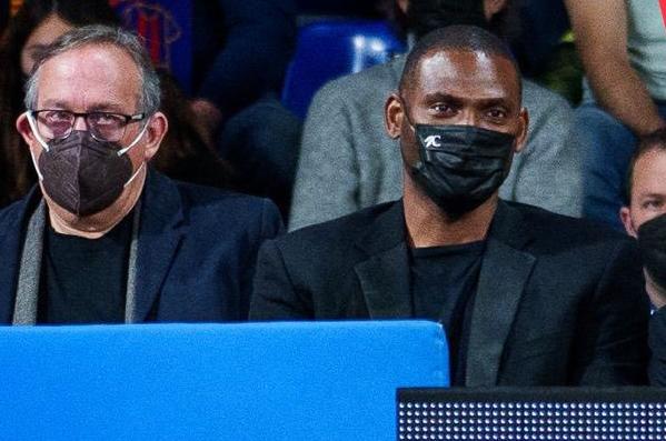 Mickeal, a la derecha, durante una visita reciente al Palau Blaugrana