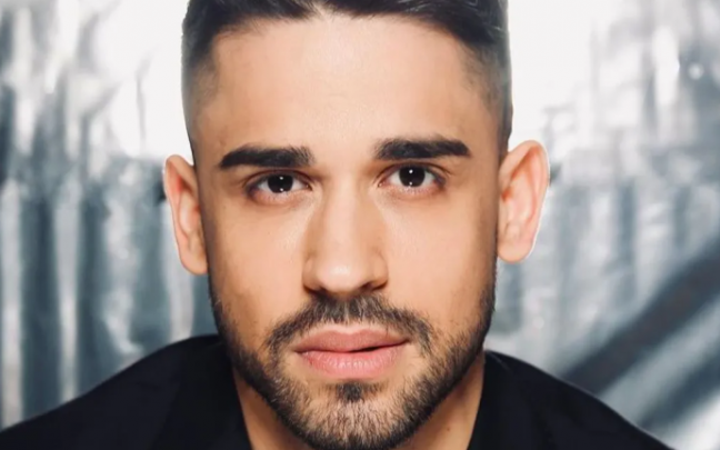 El periodista Miguel Frigenti ha sido ingresado en el hospital.