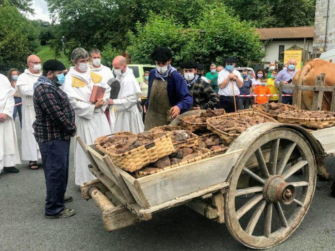 Los ferrones del monasterio analizaron el mineral llegado desde Bizkaia.