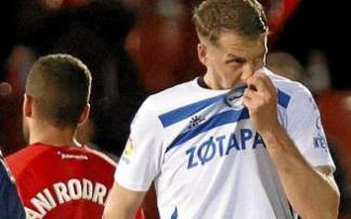 Lejeune, cariacontecido tras la derrota. Fotos: Cati Cladera