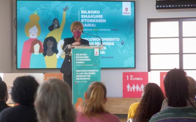 La concejala, Itziar Urtasun, en la entrega de premios. La concejala, Itziar Urtasun, en la entrega de premios.