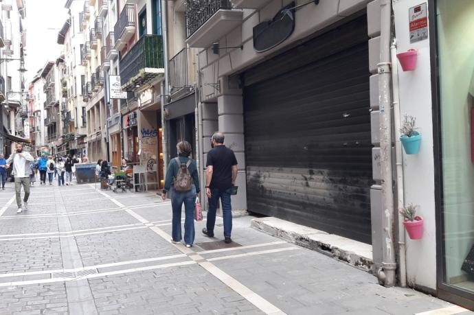 Fachada del antiguo Calzados Mónaco, en la calle Pozoblanco, 12, ahora en obras.