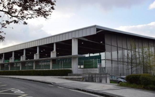 Imagen del polideportivo de Mons en Intxaurrondo.