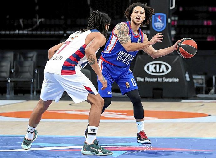 Henry logró secar al exbaskonista Shane Larkin en el partido de la primera vuelta, que se saldó con victoria azulgrana. Foto: Euroliga