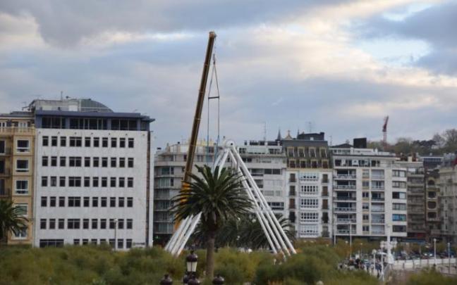 Empieza la instalación de la noria en Alderdi Eder