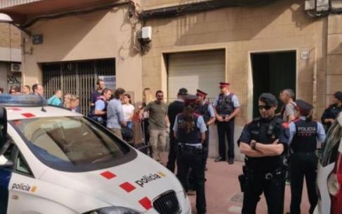 Los Mossos, en la vivienda en la que se cometió el crimen en 2018. Los Mossos, en la vivienda en la que se cometió el crimen en 2018.