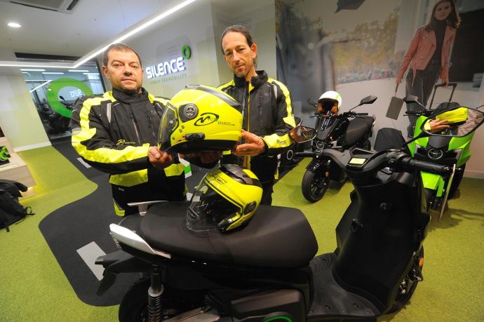 Vicente Jorge y Fernando Fernández quieren que se regule la situación del sector.